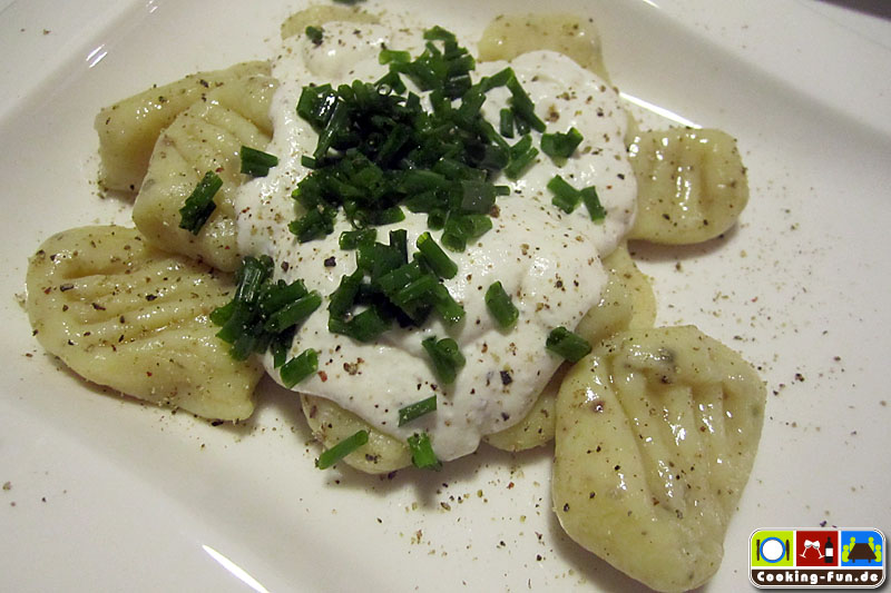 Pfeffer-Gnocchi mit zwei Soßen