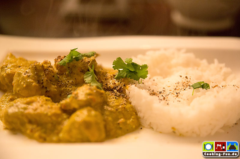 Hühnercurry mit Pistazien