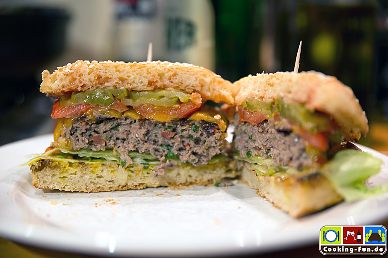 Hamburger selbstgemacht – Bun, Patty, Mayo